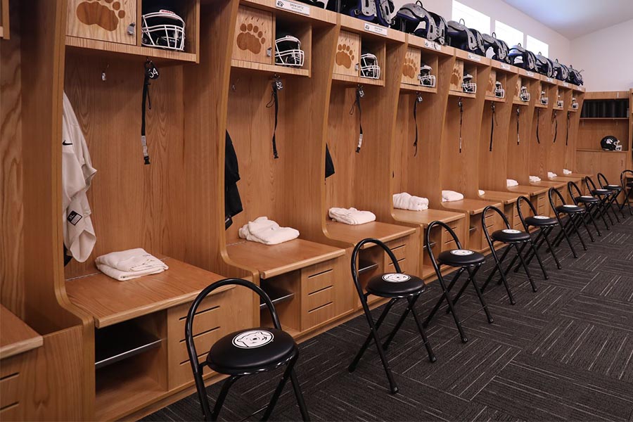 Coach’s Corner: What Recruits Notice the Moment They Walk In