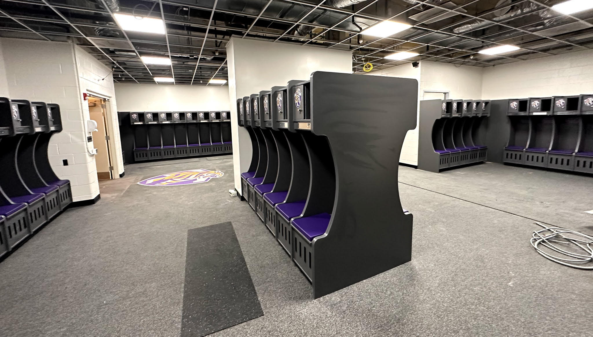 Swanee lacrosse locker room photo